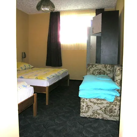 Three-bedroom In I Διαμέρισμα *
